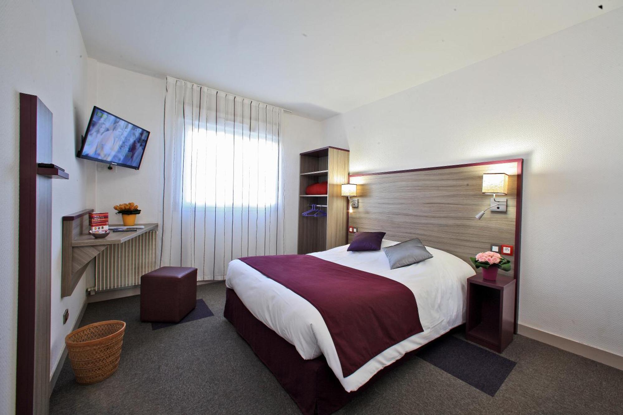 Contact Hotel O'Nice Saintes Zewnętrze zdjęcie