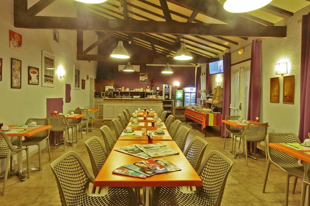 Contact Hotel O'Nice Saintes Zewnętrze zdjęcie