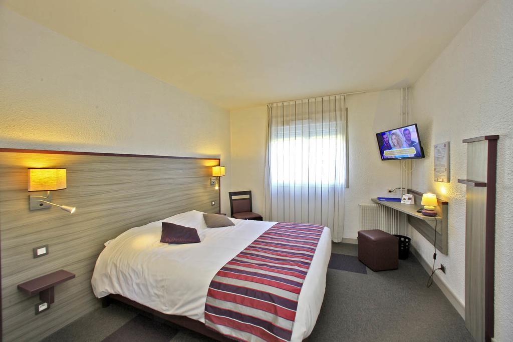 Contact Hotel O'Nice Saintes Zewnętrze zdjęcie