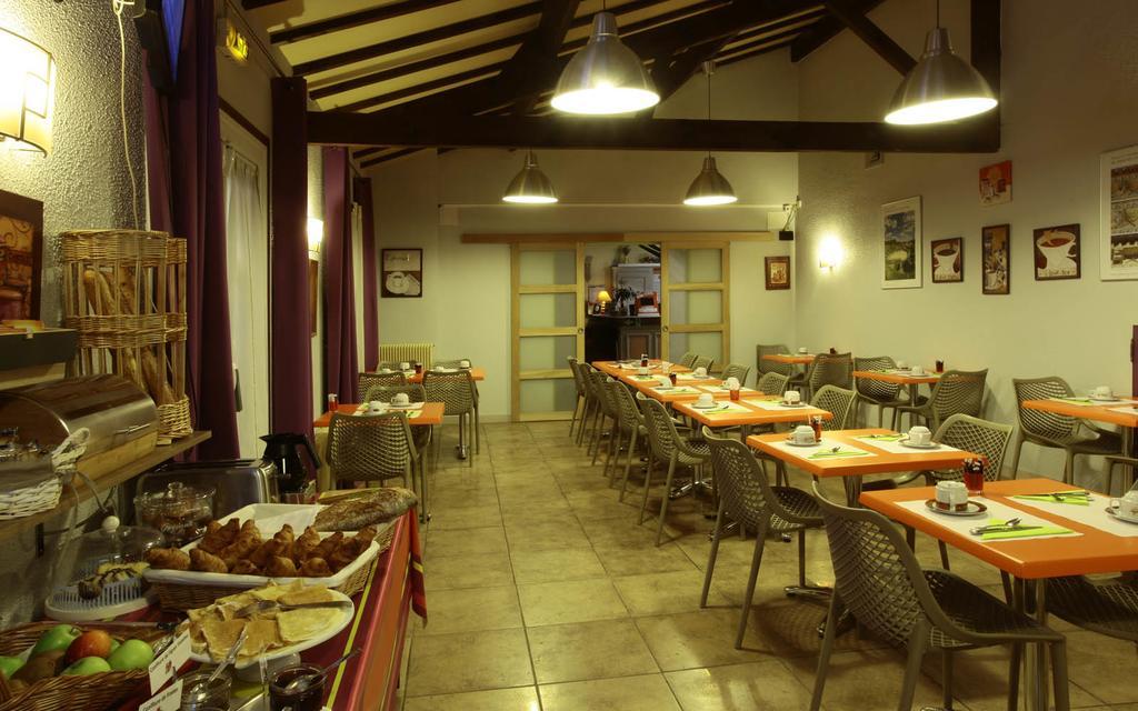 Contact Hotel O'Nice Saintes Zewnętrze zdjęcie