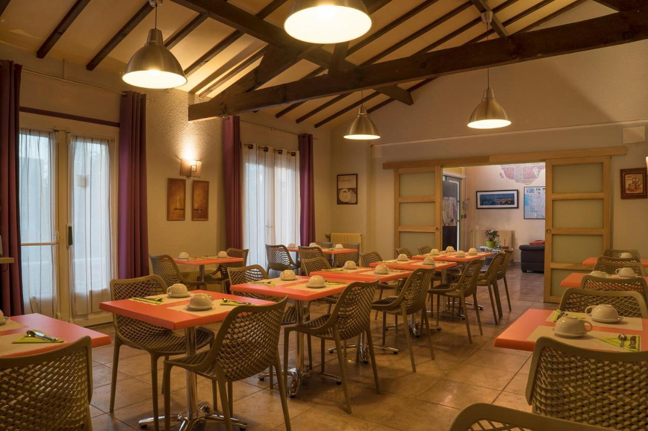 Contact Hotel O'Nice Saintes Zewnętrze zdjęcie